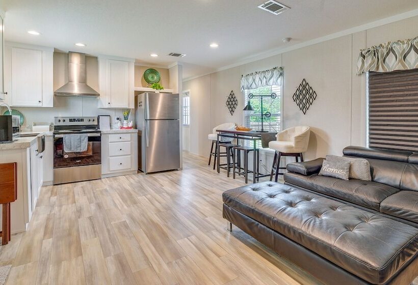 Brooksville Home W/ Fenced Yard 14 Mi To Coast!