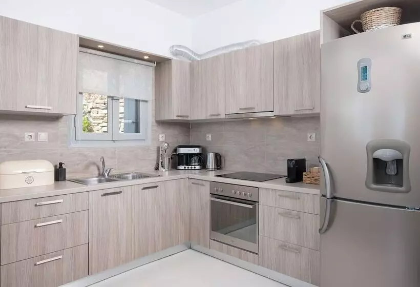 Caval Residences