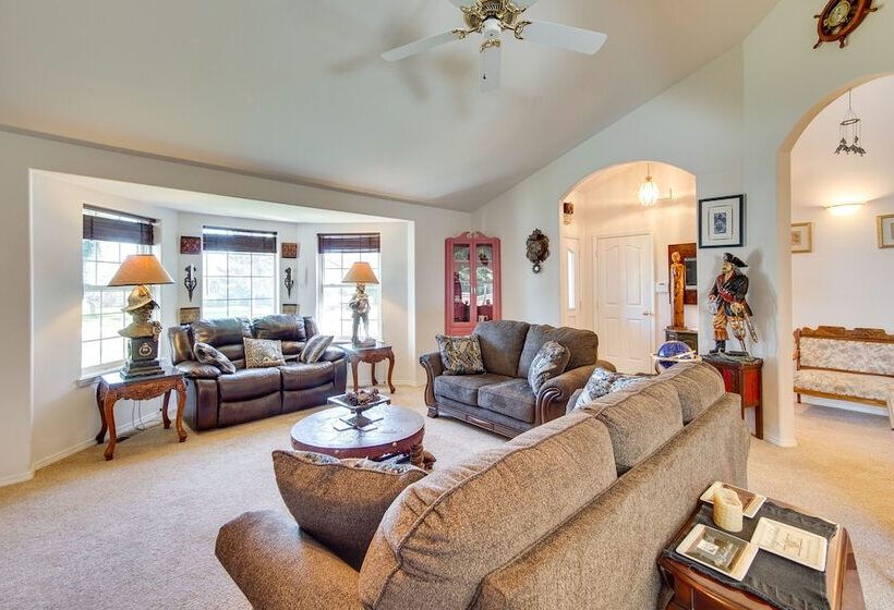 Central Washington Home ~ 6 Mi To Downtown Yakima