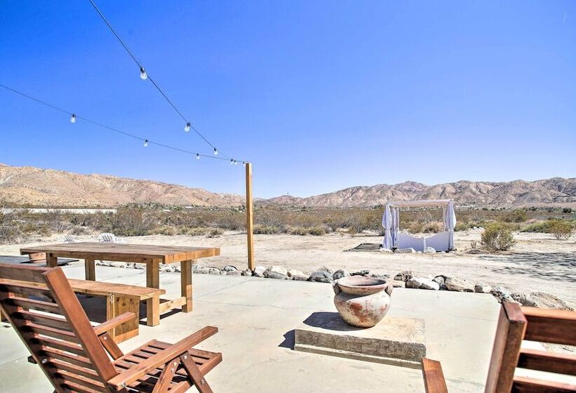 Chic Morongo Valley Home: Mtn Views & Pergola