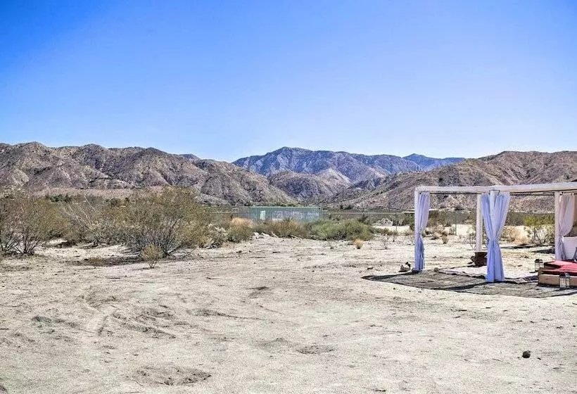 Chic Morongo Valley Home: Mtn Views & Pergola