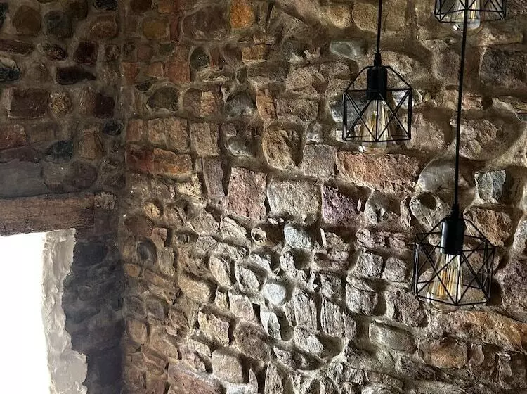 Historic 1601 Nettle Cottage Near Lake District