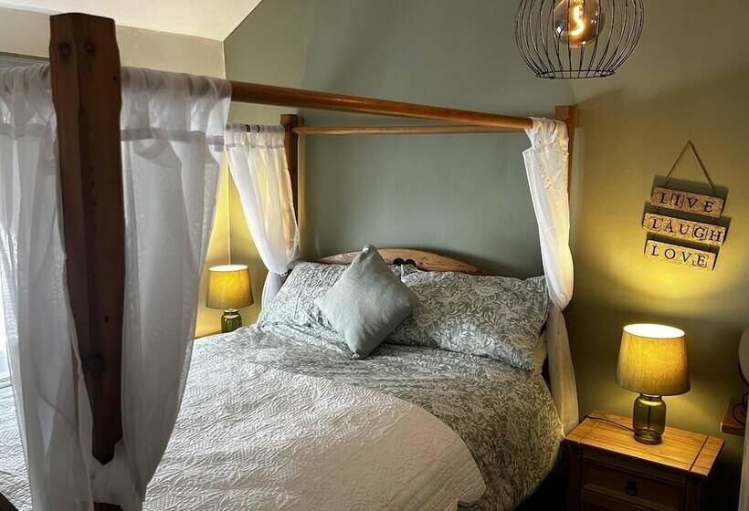 Historic 1601 Nettle Cottage Near Lake District