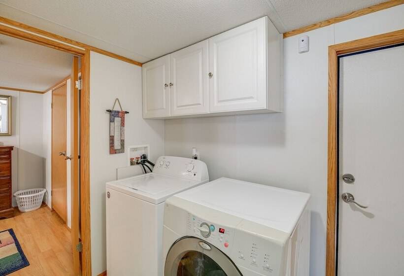 Creekfront Max Meadows Mobile Home With Deck!