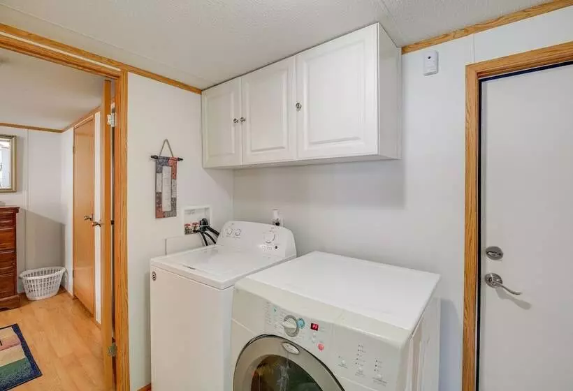 Creekfront Max Meadows Mobile Home With Deck!