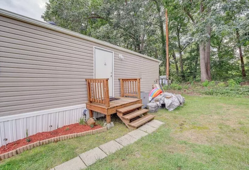 Creekfront Max Meadows Mobile Home With Deck!