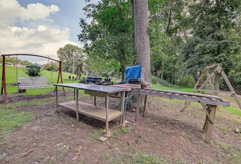 Creekfront Max Meadows Mobile Home With Deck!