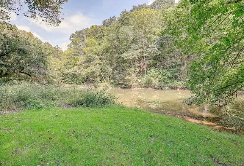 Creekfront Max Meadows Mobile Home With Deck!