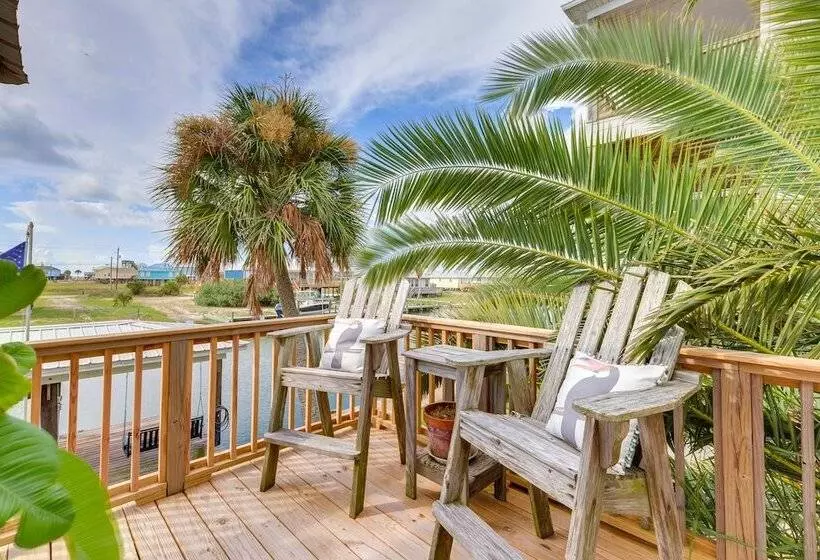 Dauphin Island Vacation Rental: Close To Beaches!