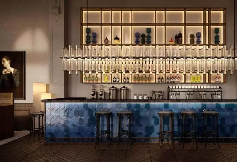 Dorothea Hotel, Budapest, Autograph Collection