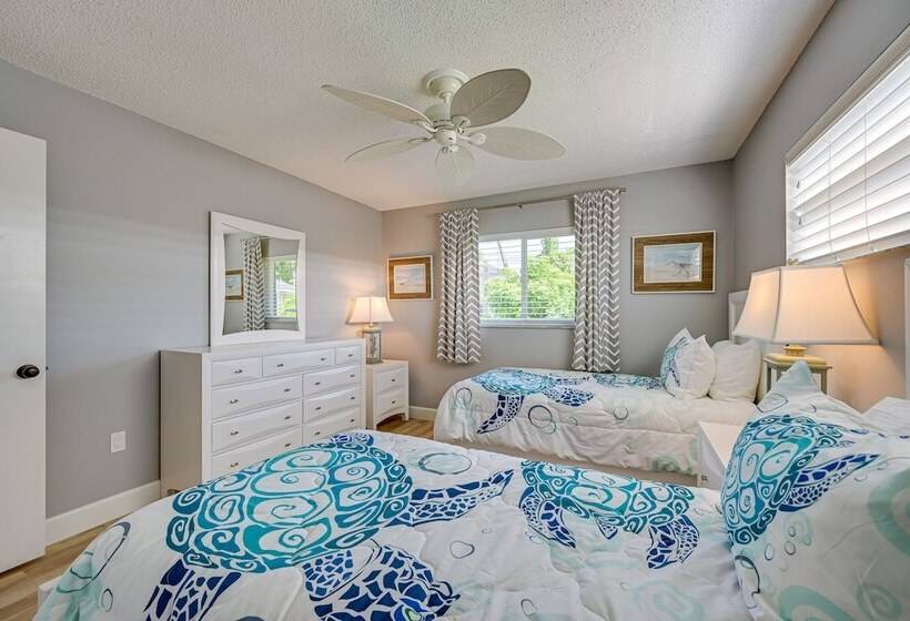 Englewood Oasis W/ Screened Lanai + Outdoor Pool!