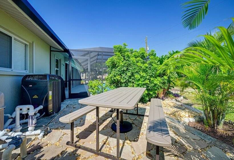 Englewood Oasis W/ Screened Lanai + Outdoor Pool!