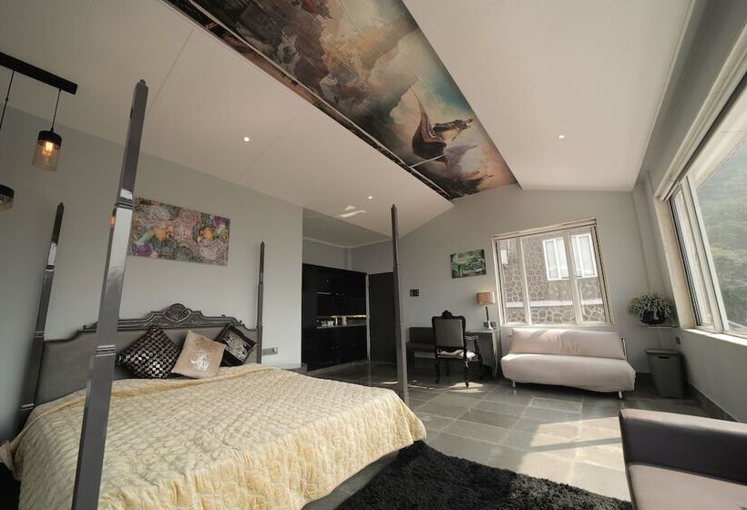 酒店 360 South, Khandala