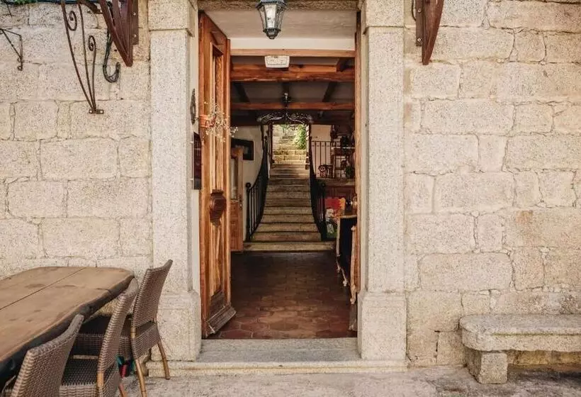 ホテル Auberge U N Antru Versu