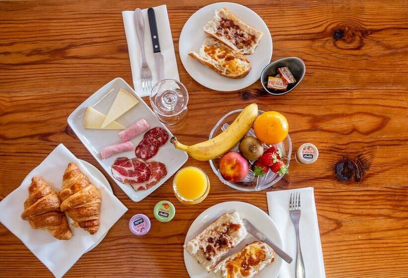 호텔 Auberge U N Antru Versu