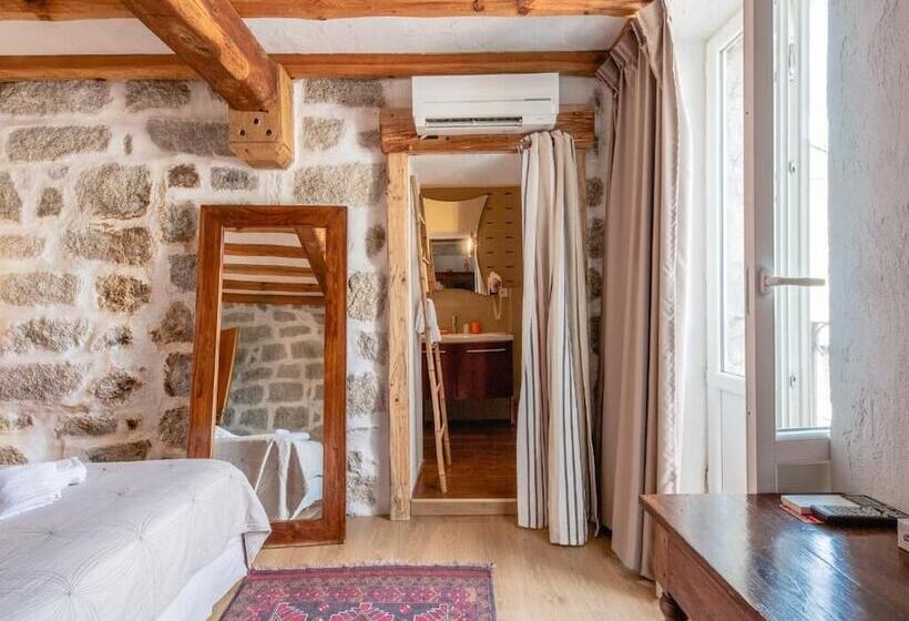 호텔 Auberge U N Antru Versu