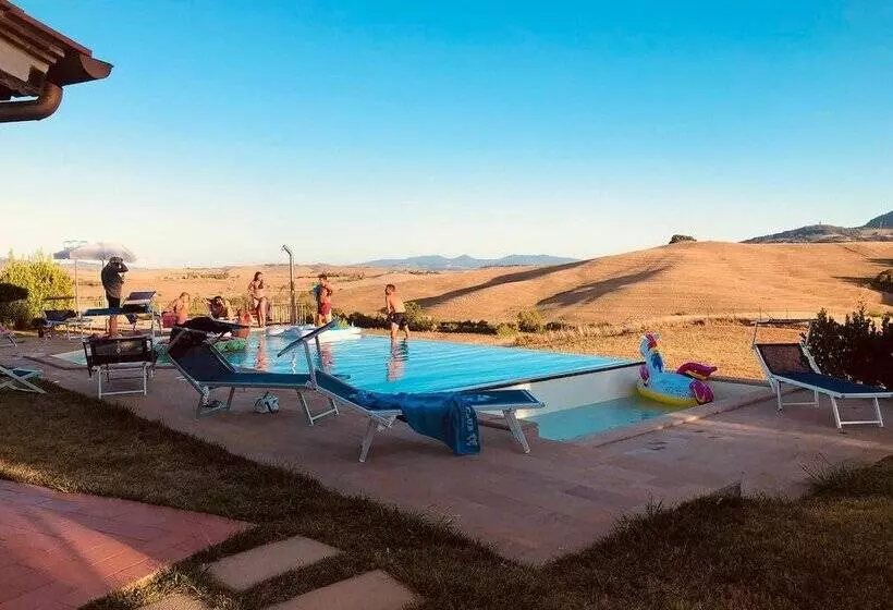 Hotelli Borgo Del Silenzio