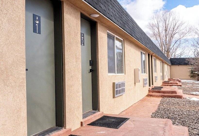 Otel Casitas At Capitol Reef