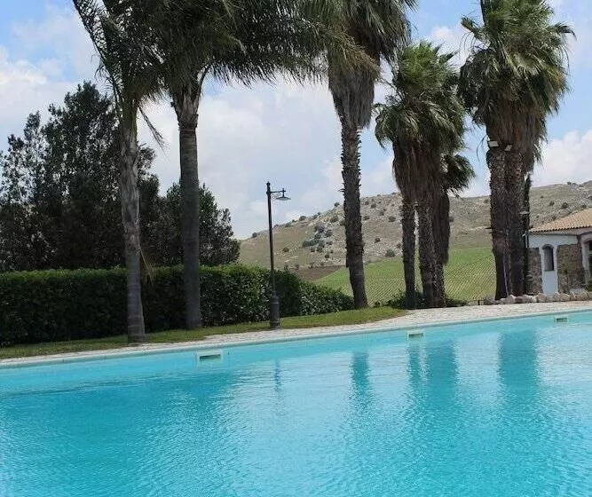 田舎風ホテル Ponte Calatrasi Agriturismo