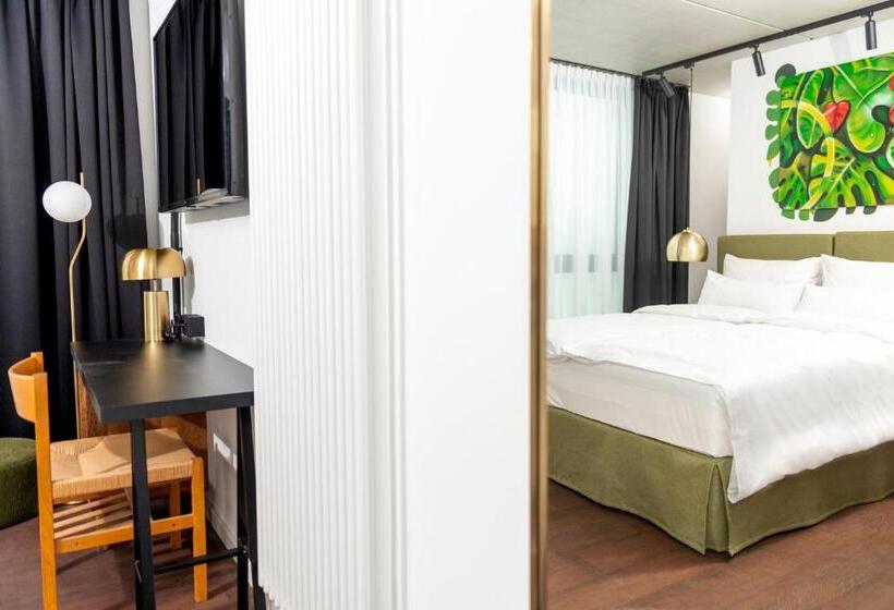 בית מלון כפרי The Barthels Boutique