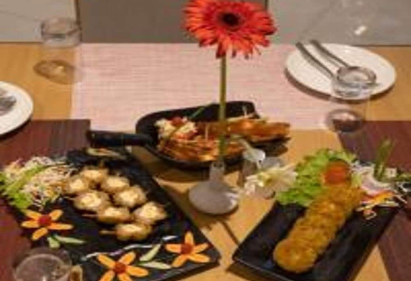 Отель The Xen Suites Kolkata Airport