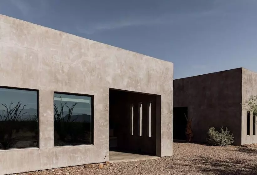 ホテル Willow House