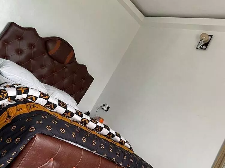 J Clay Hotels And Suites