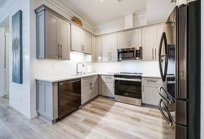 3 Blocks To Kure Beach: Home W/ Patio!