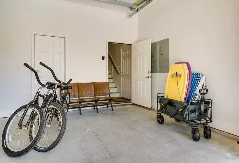 3 Blocks To Kure Beach: Home W/ Patio!