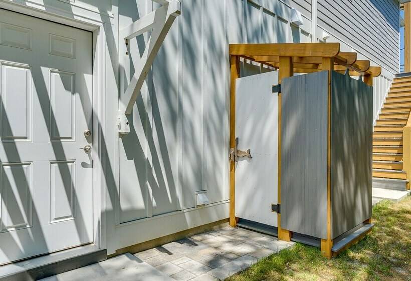 3 Blocks To Kure Beach: Home W/ Patio!