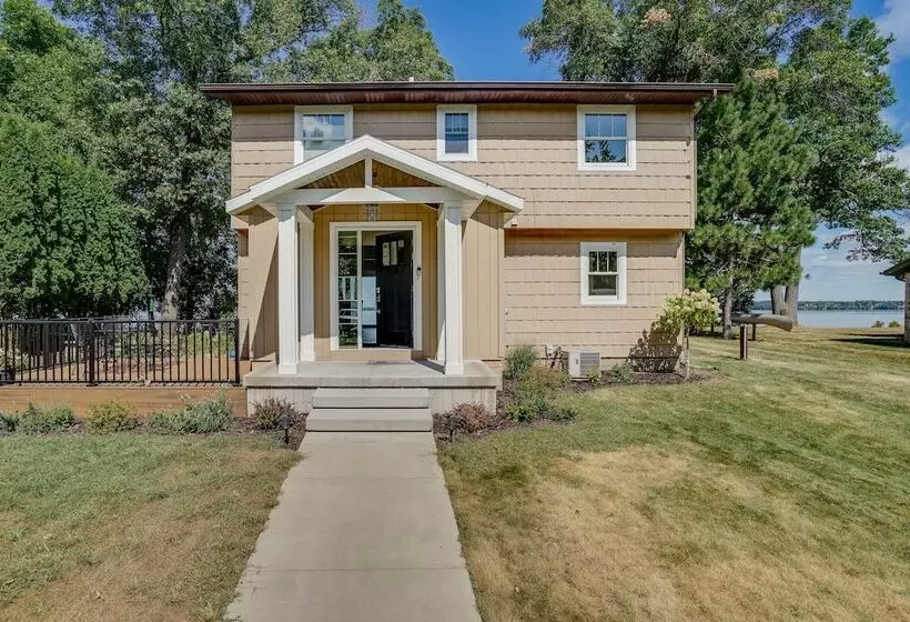 Lakefront Chippewa Falls Haven W/ Private Deck!