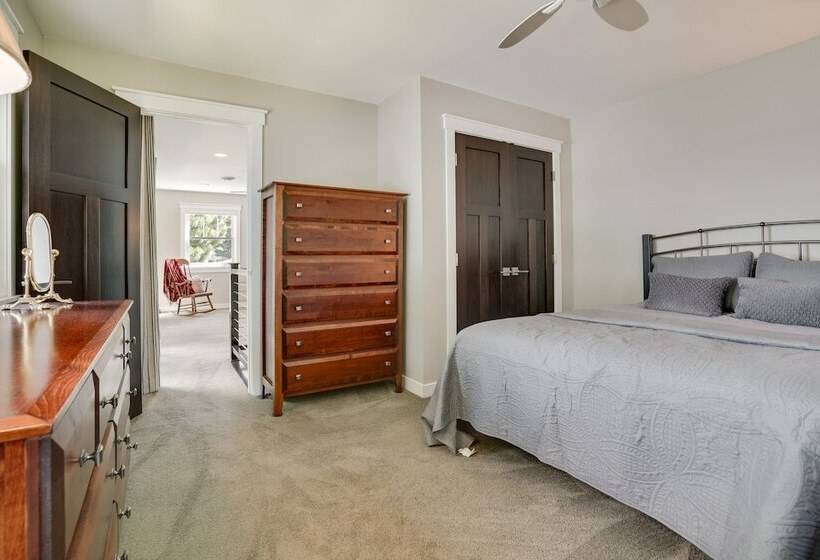 Lakefront Chippewa Falls Haven W/ Private Deck!