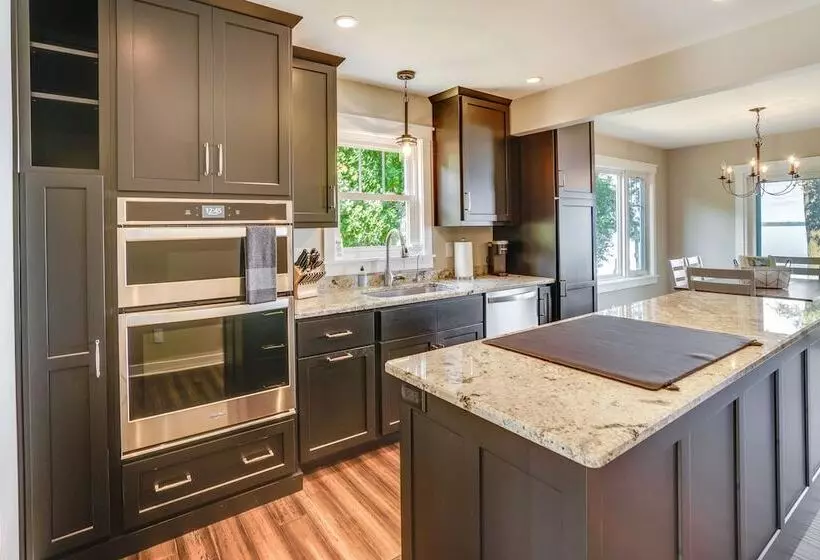 Lakefront Chippewa Falls Haven W/ Private Deck!