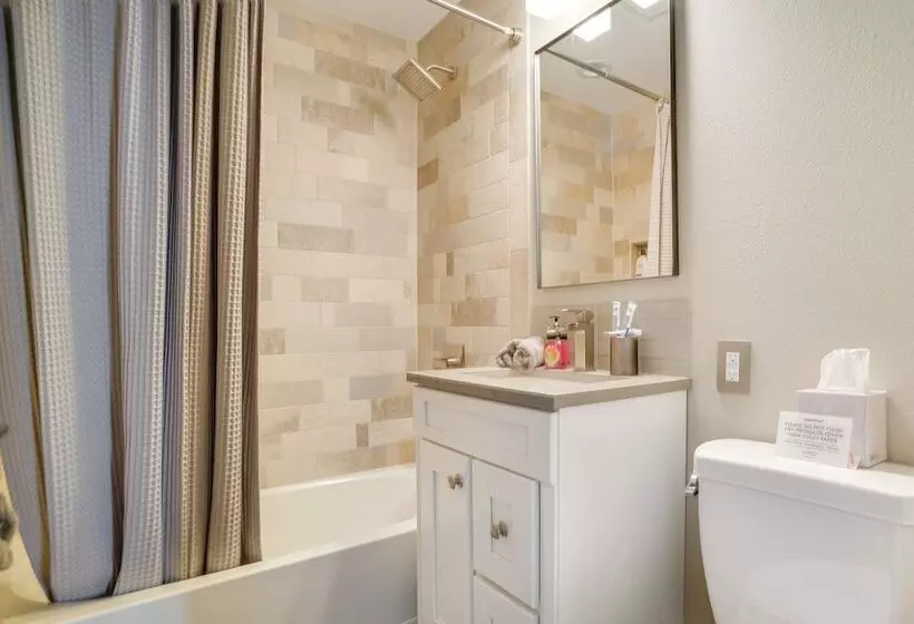 Lakefront Chippewa Falls Haven W/ Private Deck!