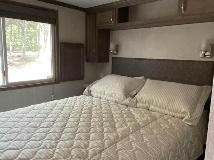 Lincolnwood Tiny House 08