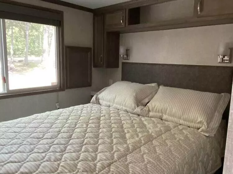 Lincolnwood Tiny House 08