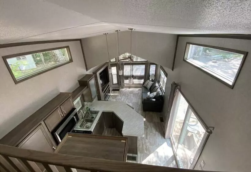 Lincolnwood Tiny House 08