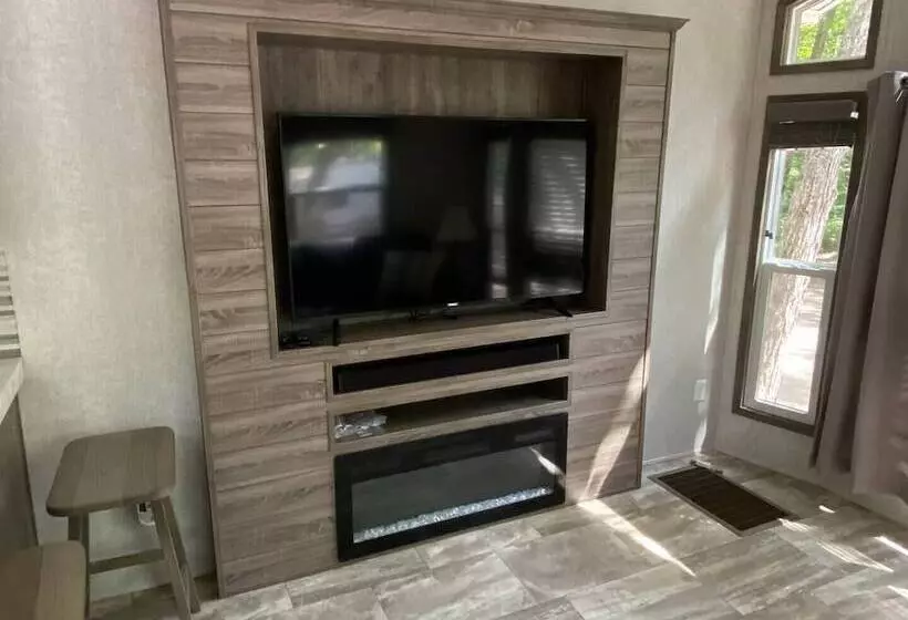 Lincolnwood Tiny House 08