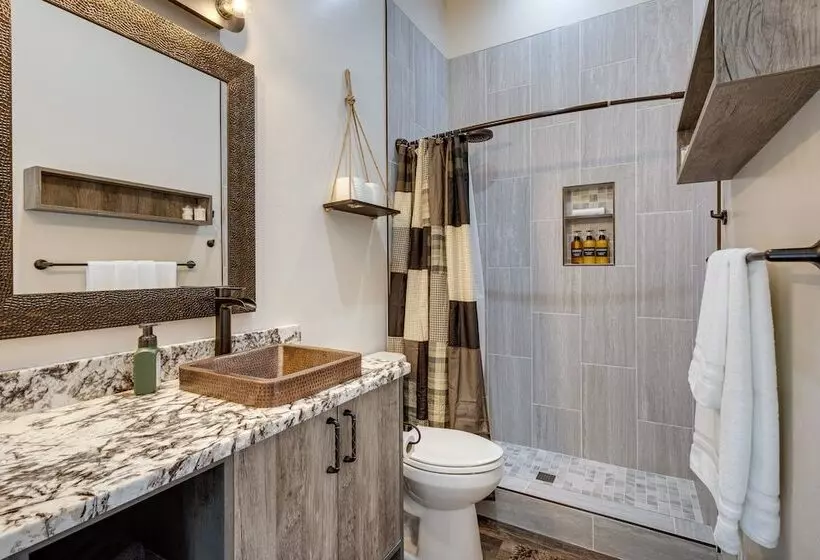 Modern Island Park Cabin ~ 23 Mi To Yellowstone!