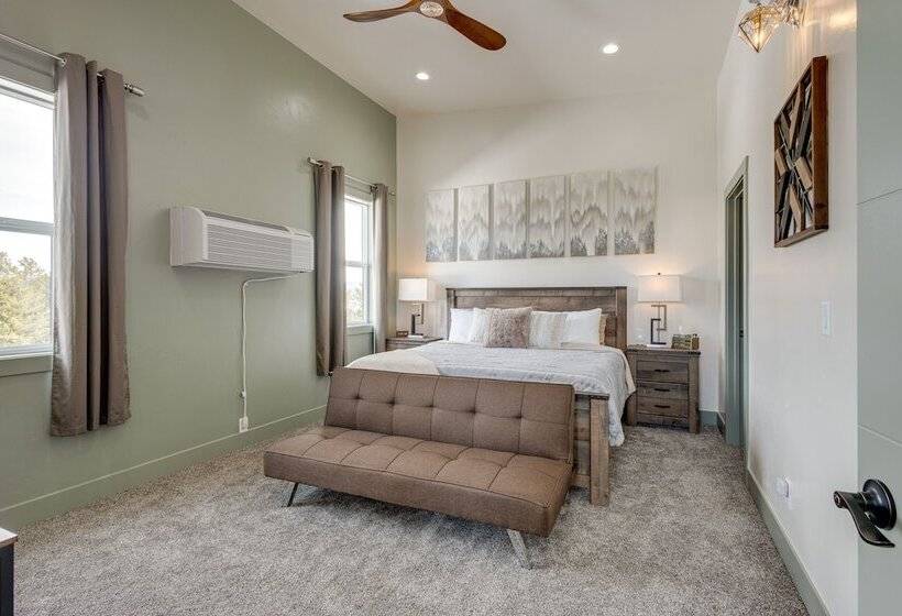 Modern Island Park Cabin ~ 23 Mi To Yellowstone!