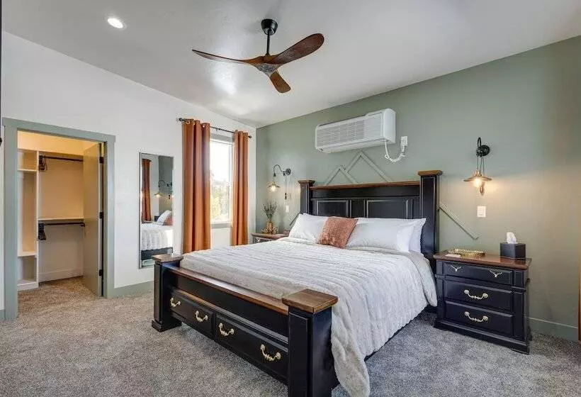 Modern Island Park Cabin ~ 23 Mi To Yellowstone!