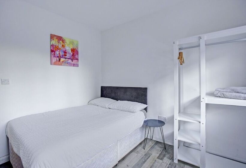 Oyo Aparthotel Hathern