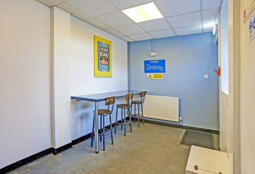 Oyo Aparthotel Hathern