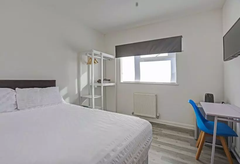 Oyo Aparthotel Hathern