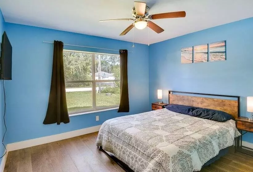 Palm Coast Home W/ Pool: 5 Mi To Flagler Beach!