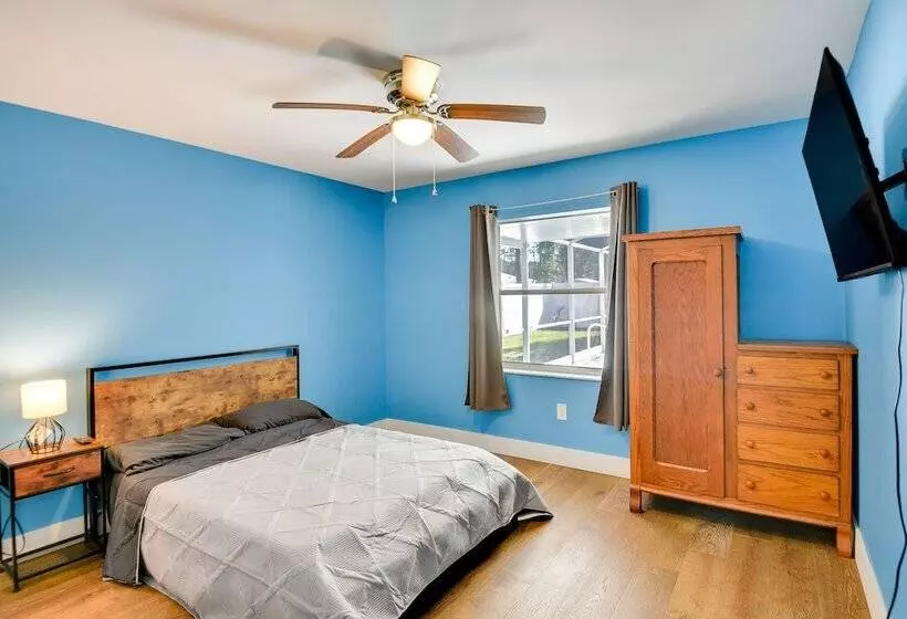 Palm Coast Home W/ Pool: 5 Mi To Flagler Beach!