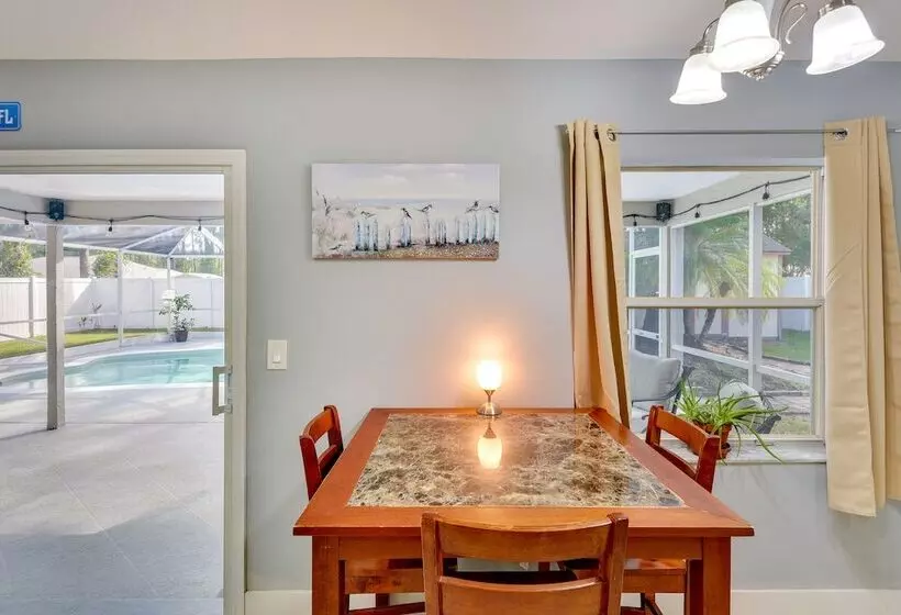 Palm Coast Home W/ Pool: 5 Mi To Flagler Beach!