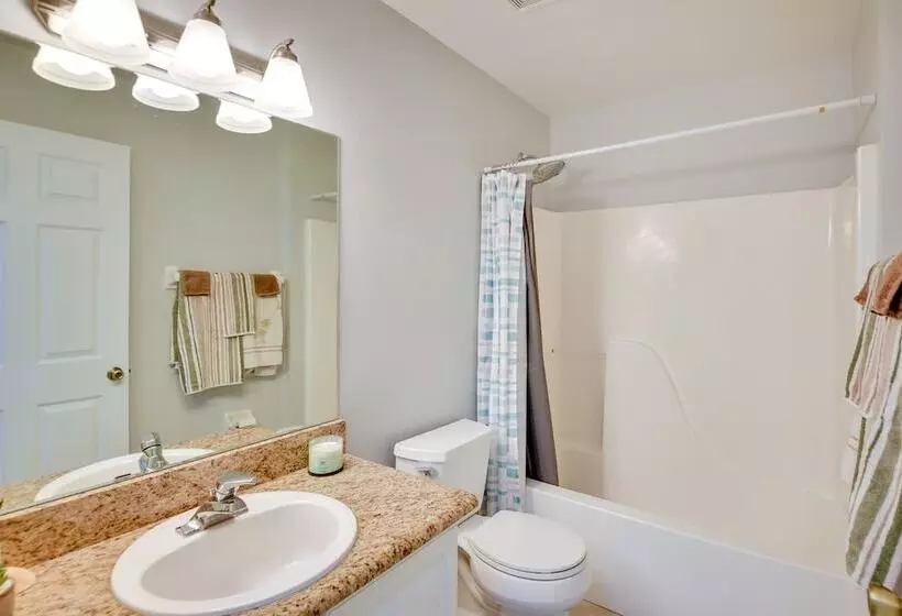 Palm Coast Home W/ Pool: 5 Mi To Flagler Beach!