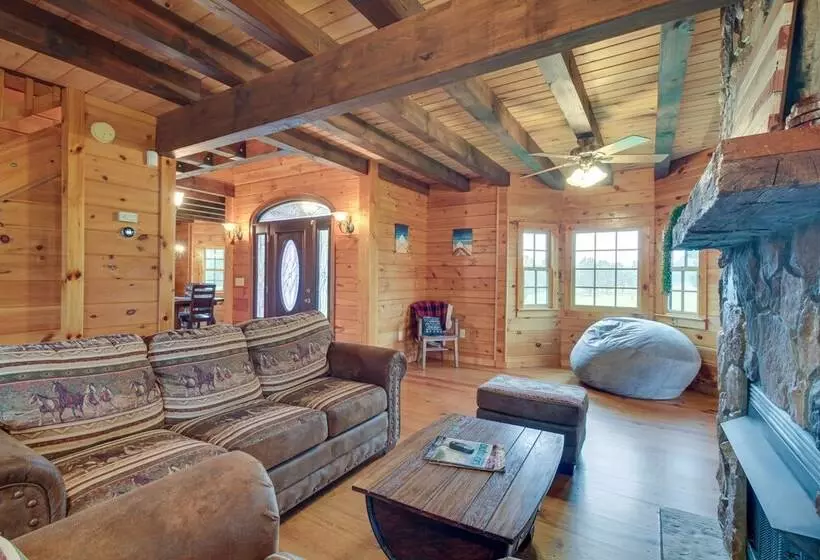 Peaceful Raphine Cottage W/ Deck & Fireplace!