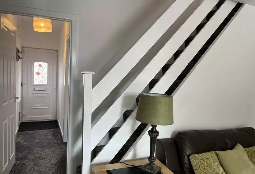 ペンション Modernised Central Wigan Townhouse Sleeps Up To 6